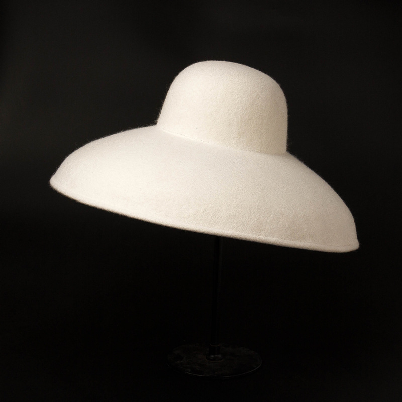 クラシックなウールのフェルトハット,広いつば,女性用,柔軟な - Hat Floppy Wide のレビューと価格