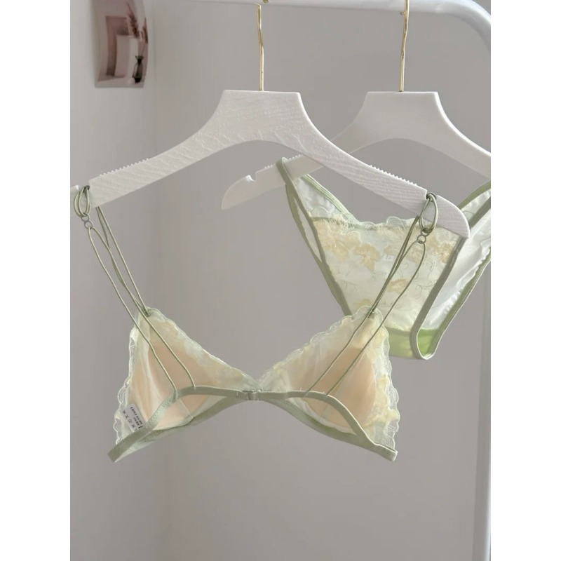 フレンチトライアングルカップブラレット刺繍レースワイヤレスシ - Bralette Triangle Set のレビューと価格